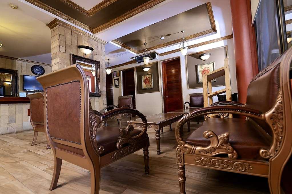 Colosseum Boutique & Hotel